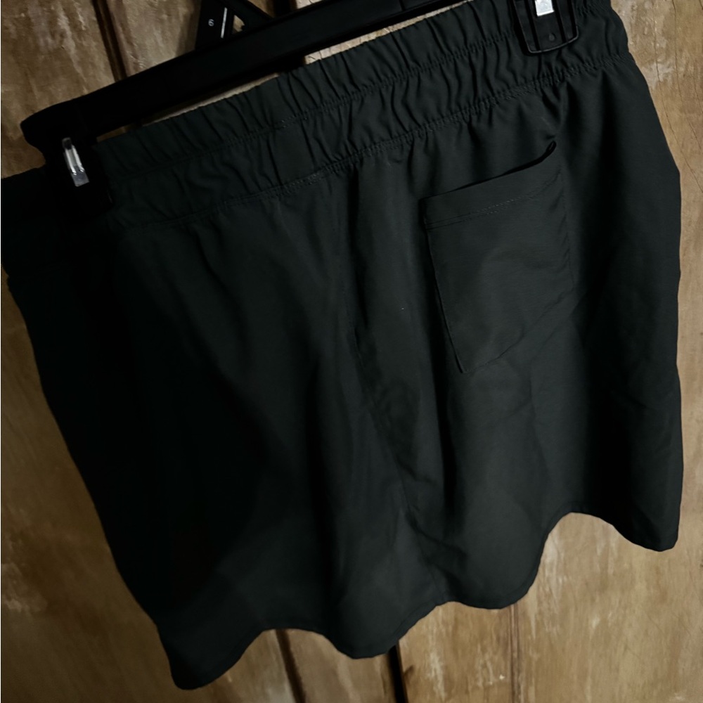 Apana Performance Green Drawstring Skort - Picture 12 of 12